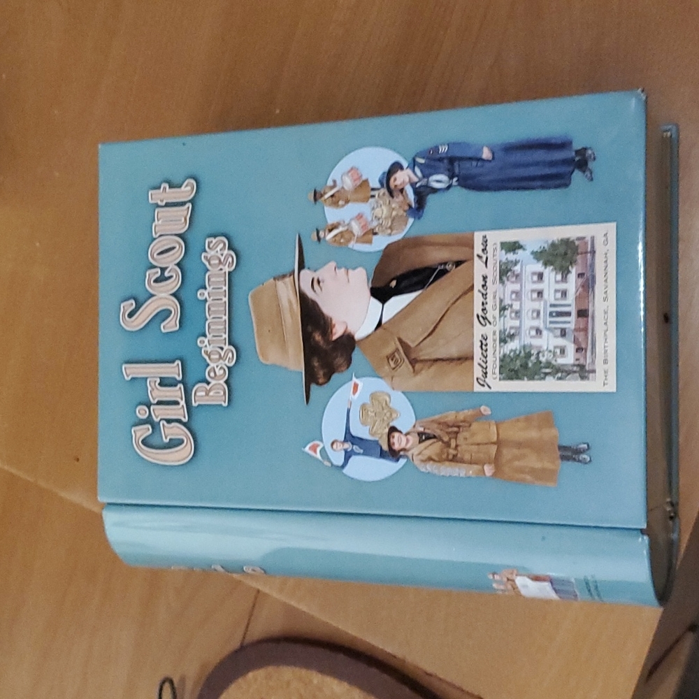 Girl Scout Book Tin
